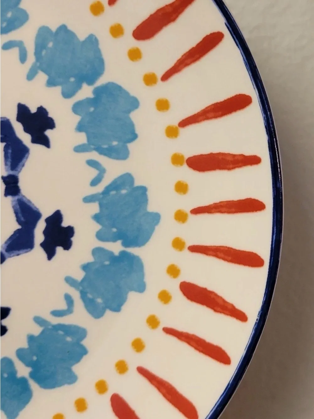 Hobby Lobby 4pk Medallion Dinner & Salad Plates Azteca Blue Red Spanish Tile